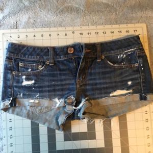 American Eagle low rise jeans short distressed cutoffs size 6 from 2010